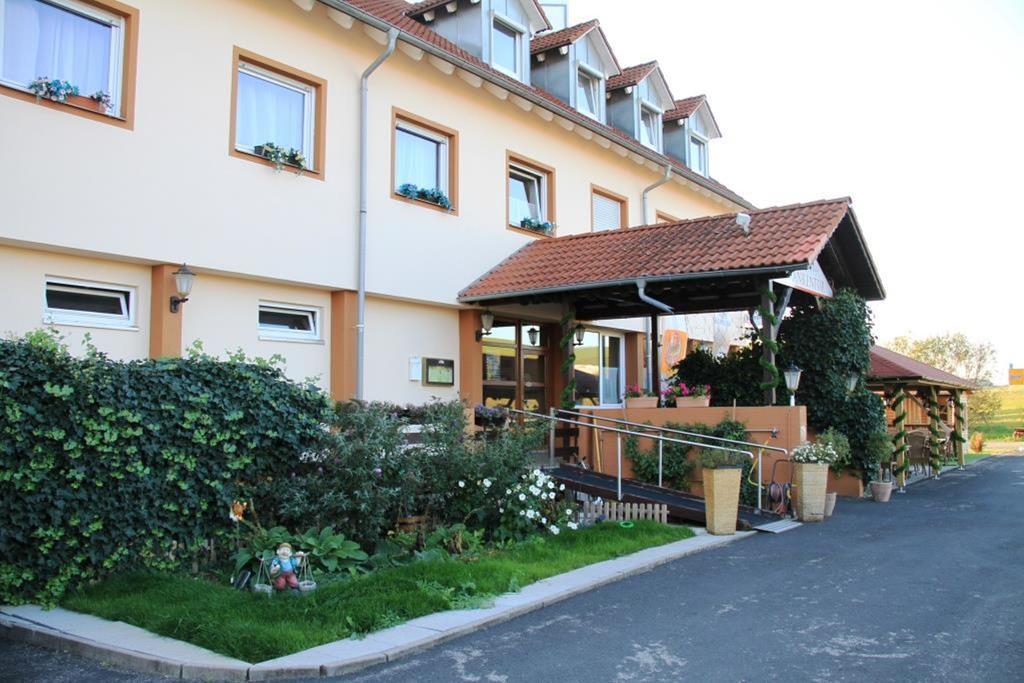 Landgasthof Frankentor Wasserlosen Экстерьер фото